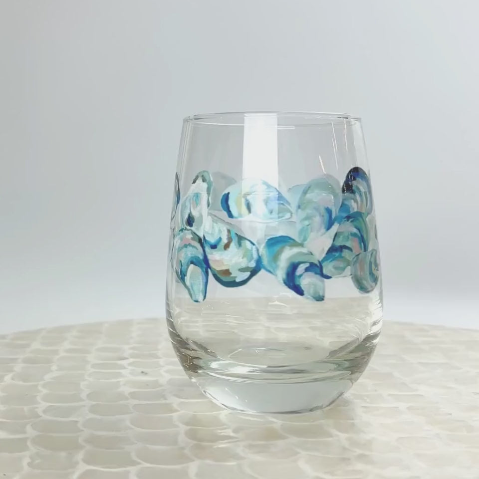 Kim Hovell blue oyster flowing shells design on Libbey 16oz Wine Glass 